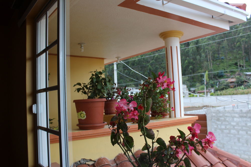 Casa De Luis Bed & Breakfast Otavalo Exterior photo